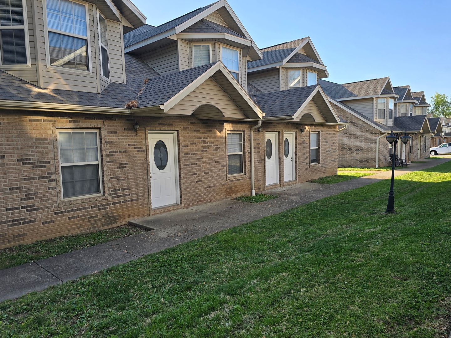 Capri Townhomes – photo 2