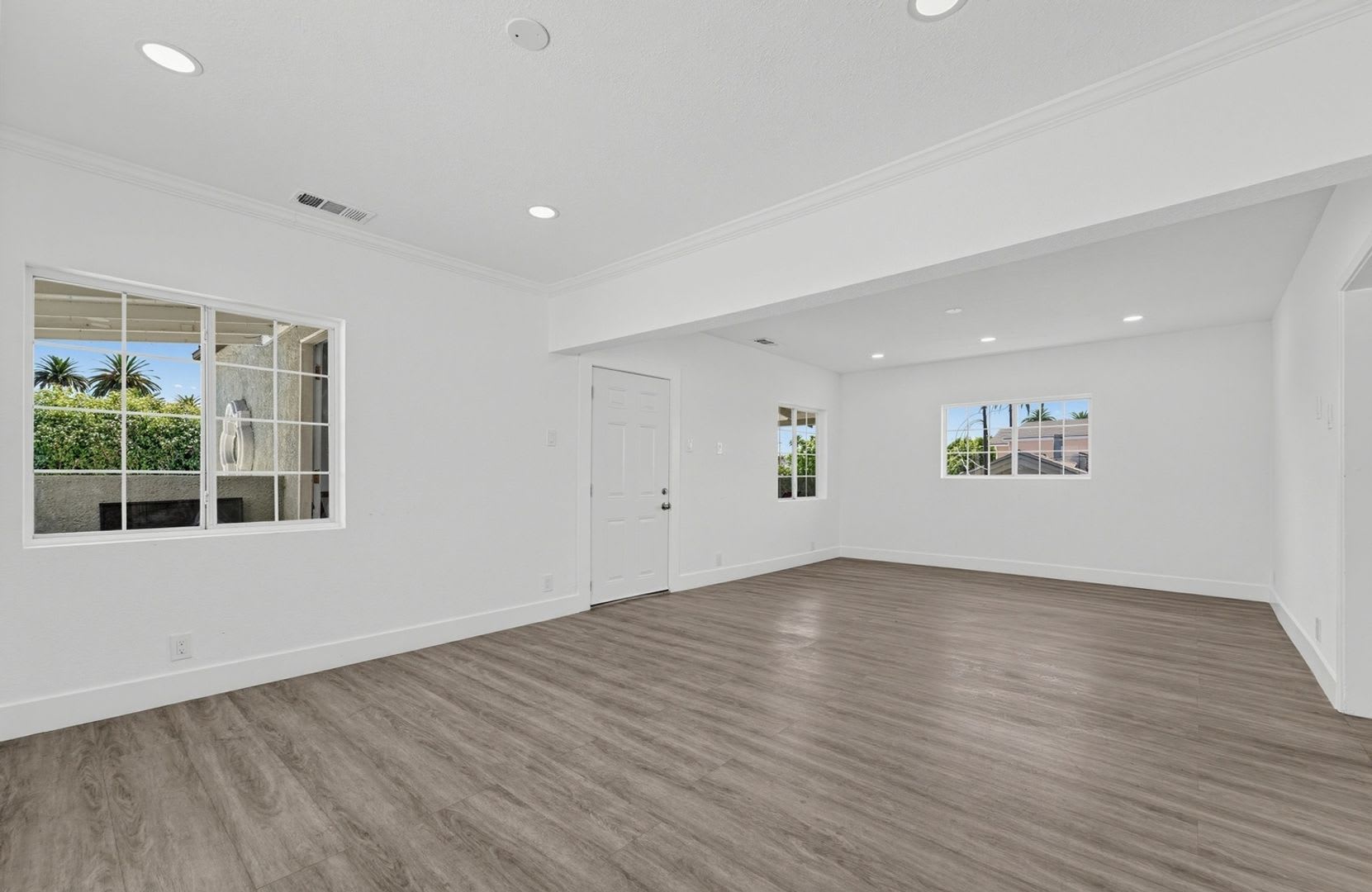 Charming 3BR 2BA in Los Angeles – photo 3