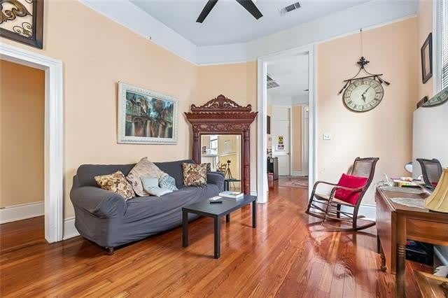 2101 S CARROLLTON Street – photo 4