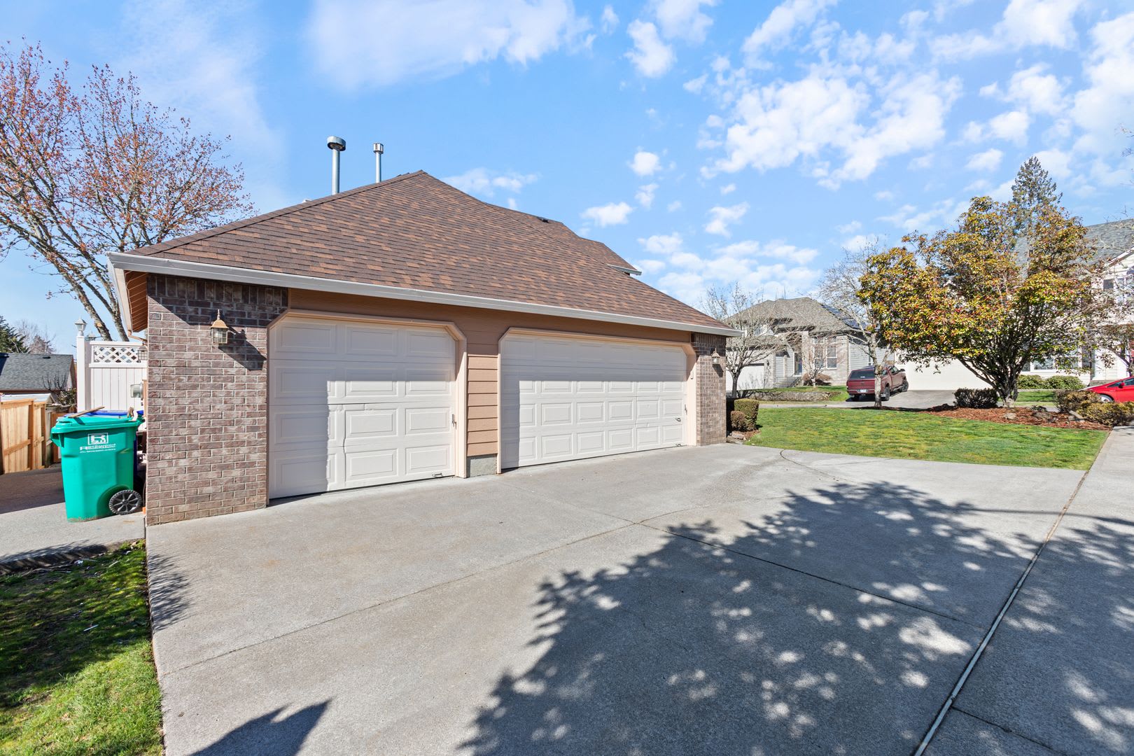 Stunning Se Gresham Home W Huge Bonus Room – photo 4