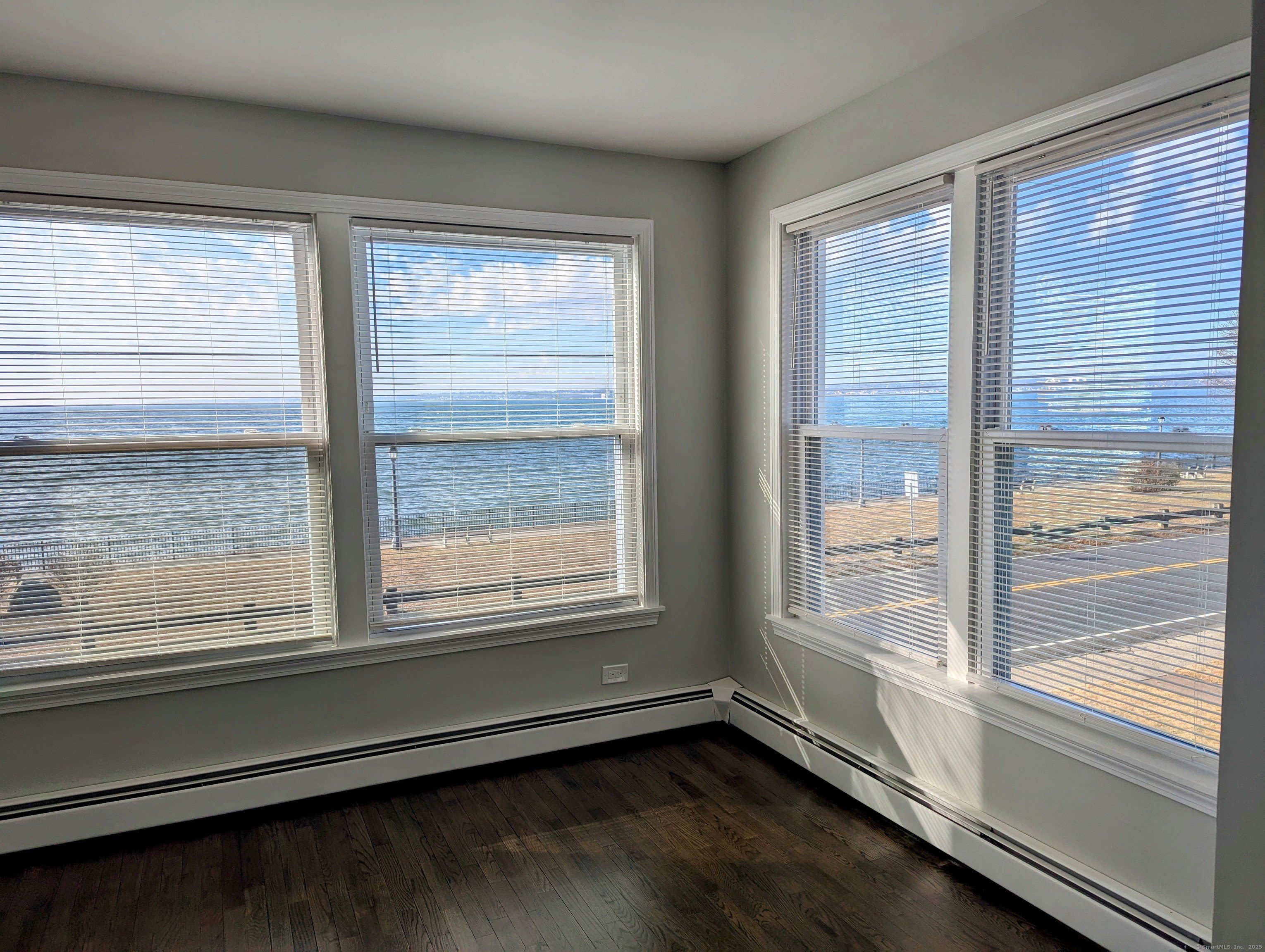 183 Townsend Avenue – photo 1