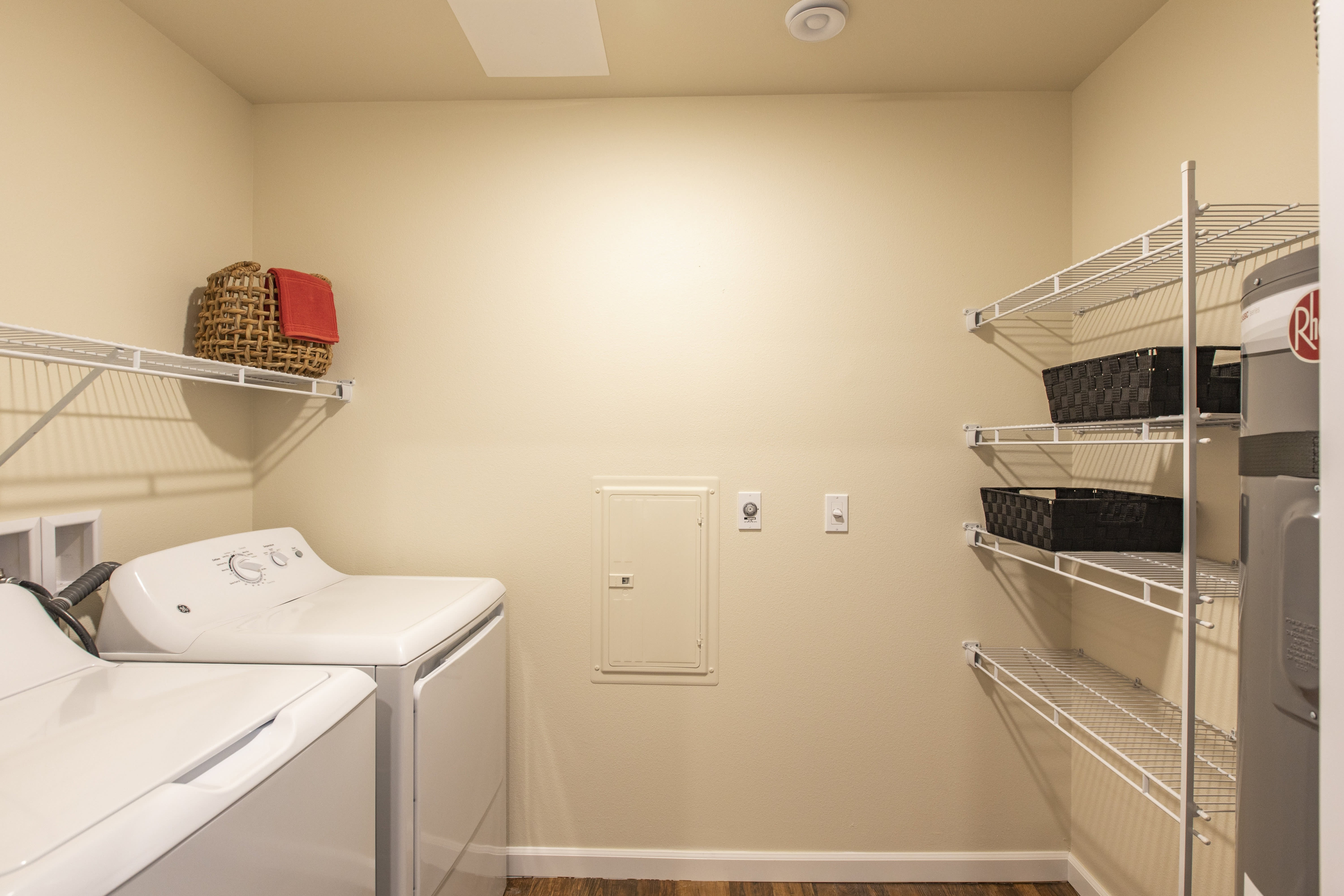 600 Riverside – photo 2