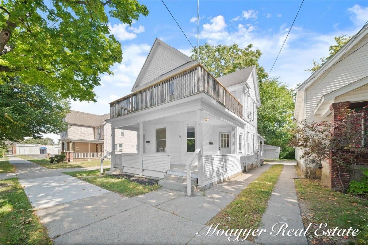 1108 Muskegon Avenue NW – photo 2