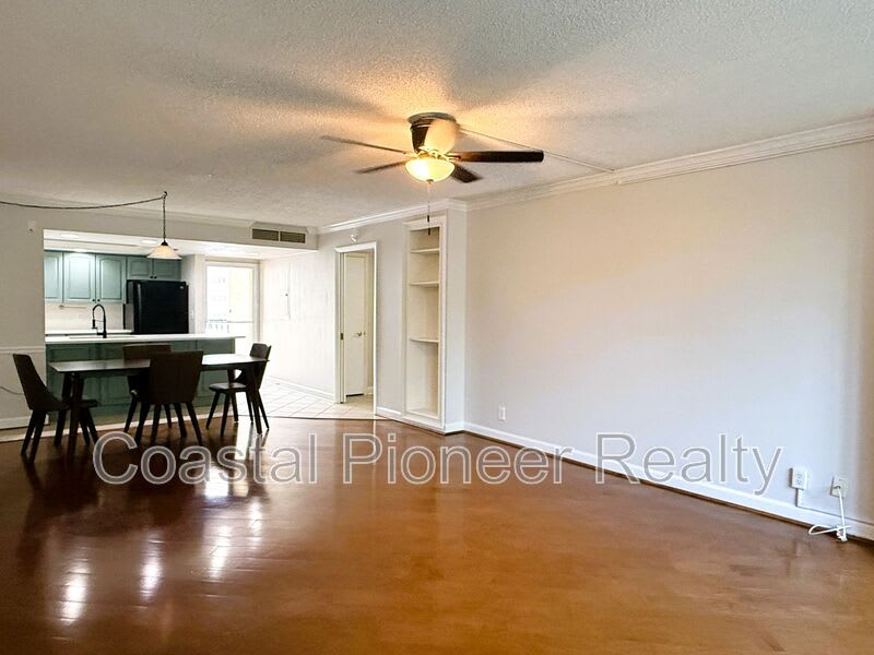 2614 Cove Cay Dr – photo 5