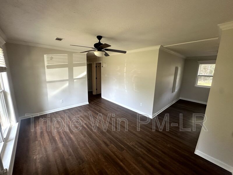 602 Southwest 2nd St – photo 4