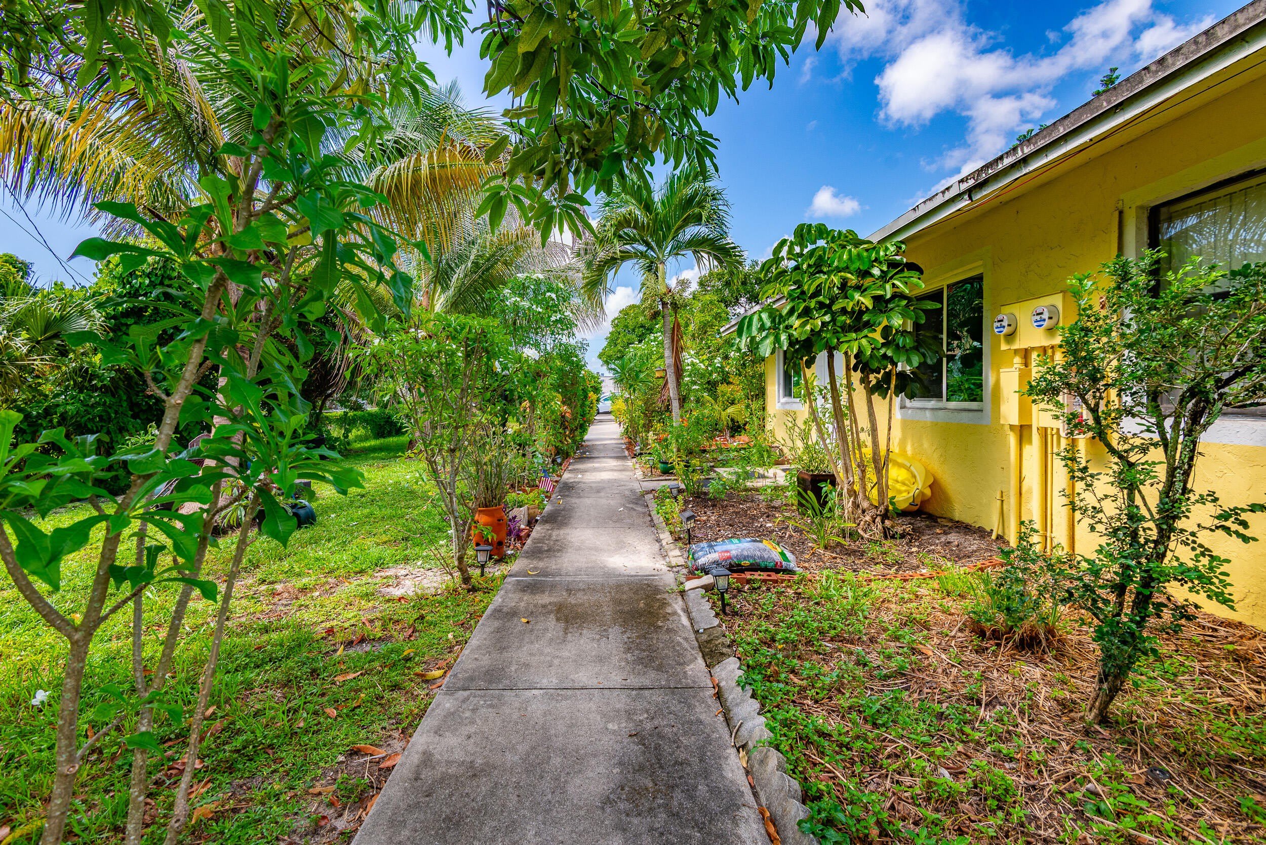 2501 TAYLOR Street – photo 2