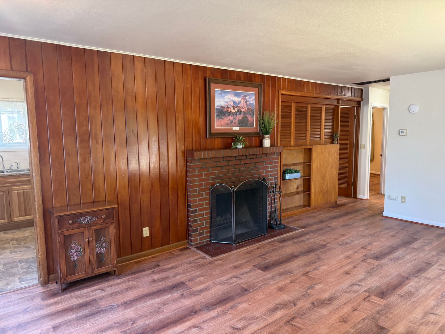 Beautifully Updated 3 Bedroom 1 Bath Duplex In Springfield – photo 4