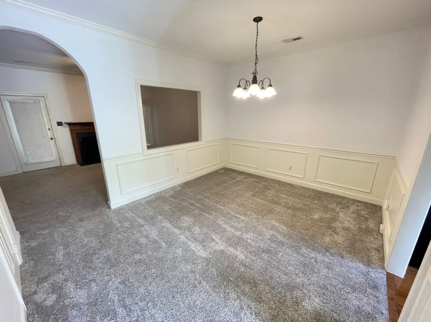 Desirable 2 Bedroom Townhouse Near Downtown Cary – photo 5