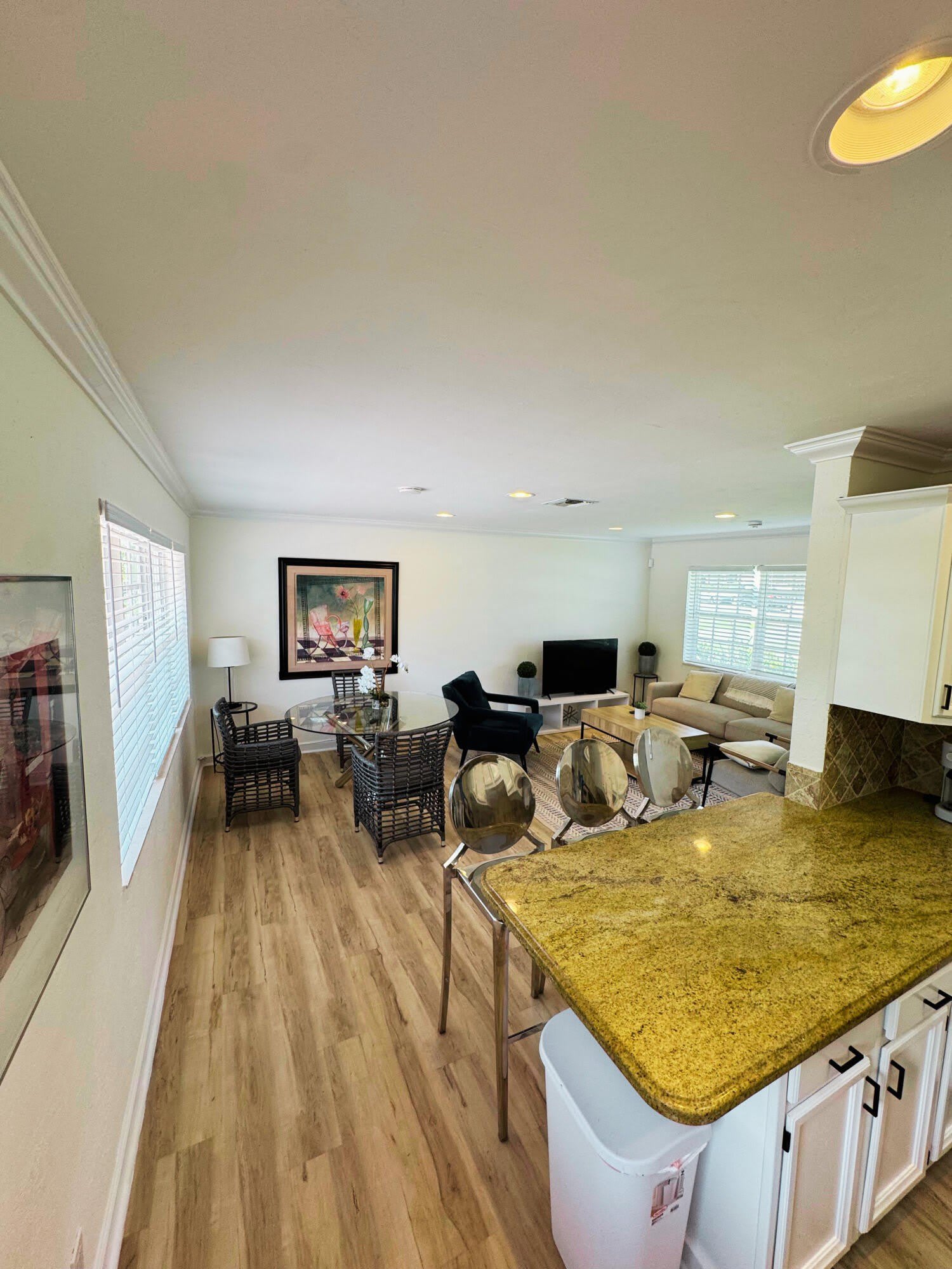 300 NE 7th Street – photo 5