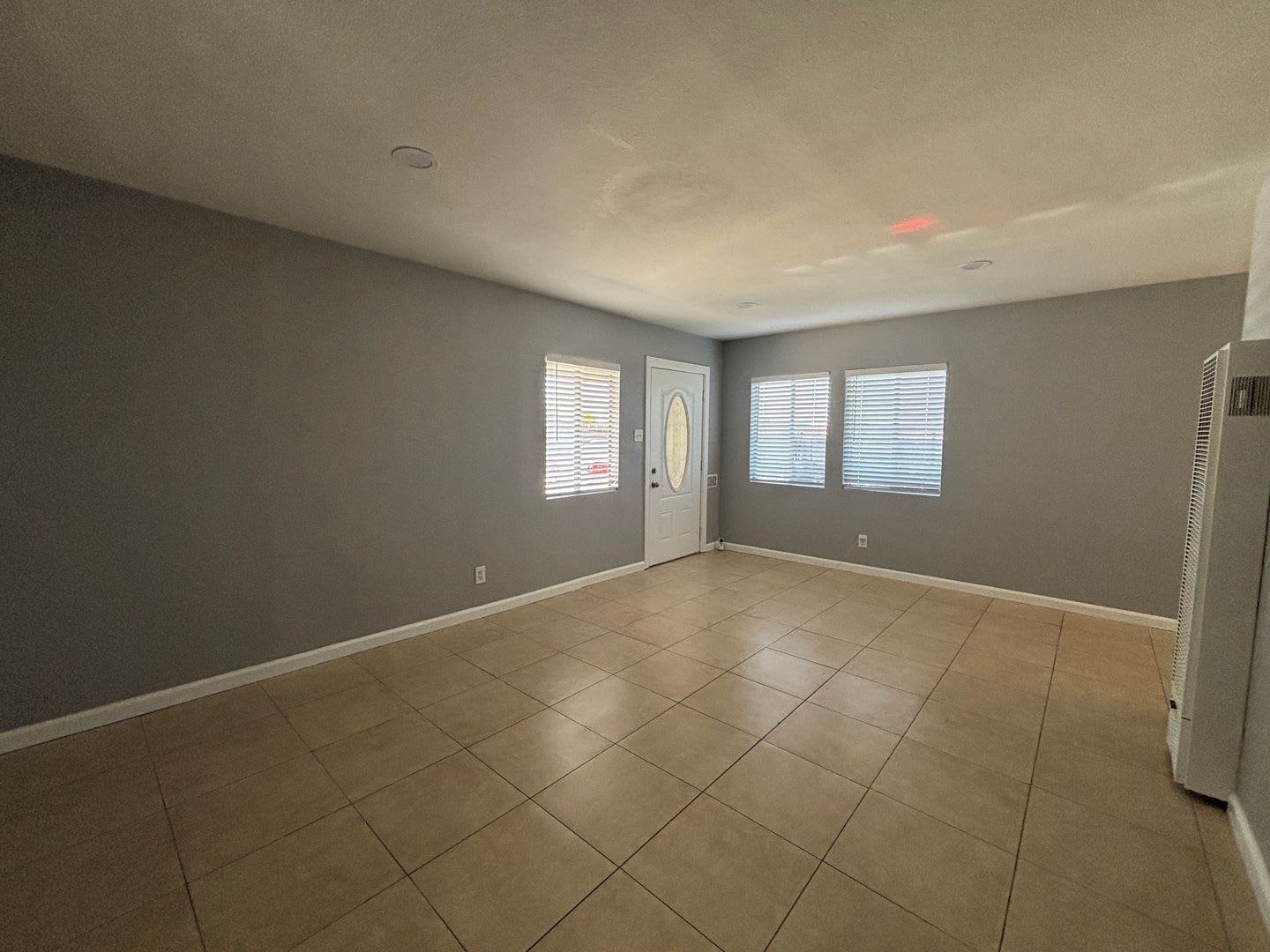 Charming West Lancaster Duplex – photo 4