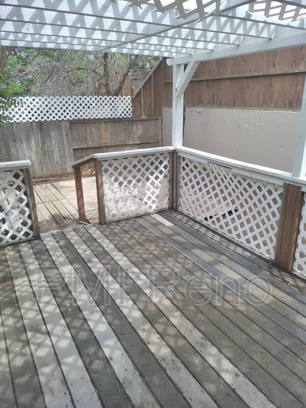 6440 Lotus St – photo 5