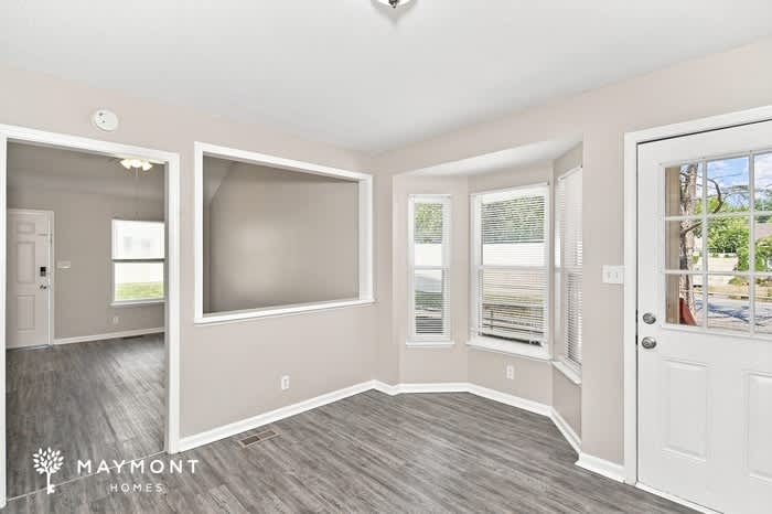 573 Brady Drive – photo 5