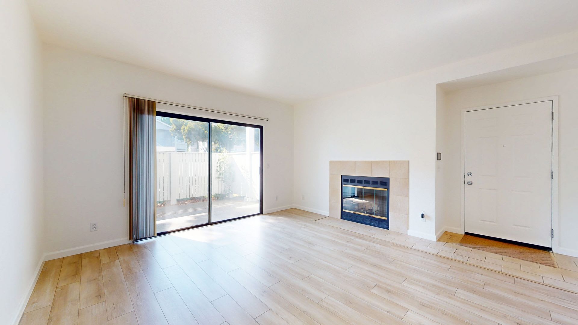Available One Bedroom Condo In The Cove At Marina Bay! – photo 5
