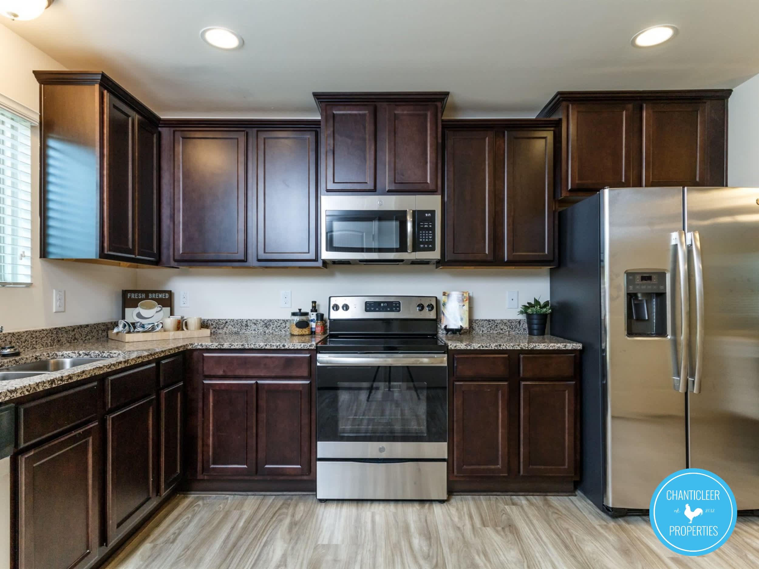 526 Hobkirks Pl – photo 4