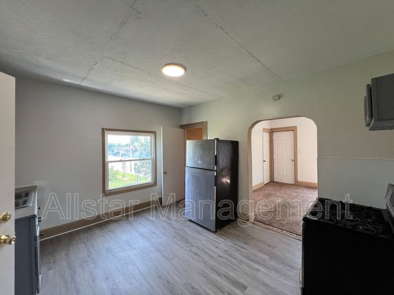 3611 E 116th Street – photo 5