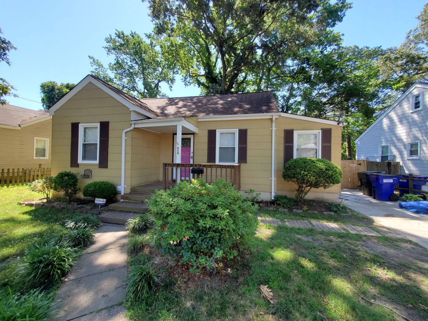 Charming Single-Family Home on Quiet Cul-De-Sac – photo 2