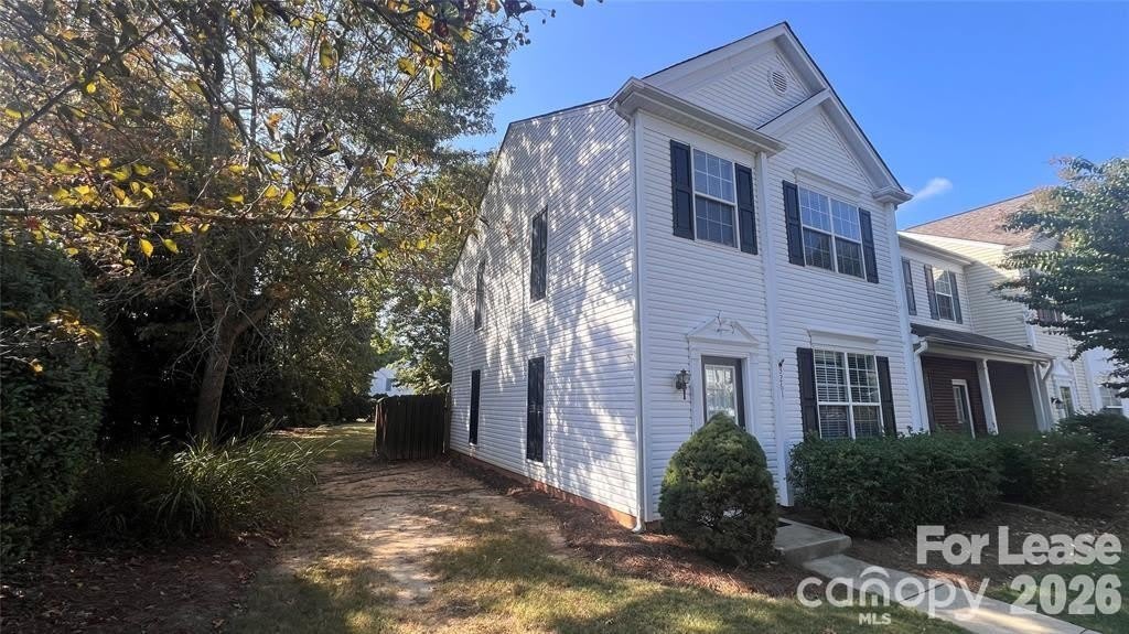 3261 Mannington Drive – photo 1