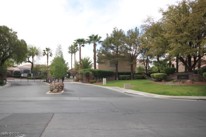 947 Whispering Grove Avenue – photo 3