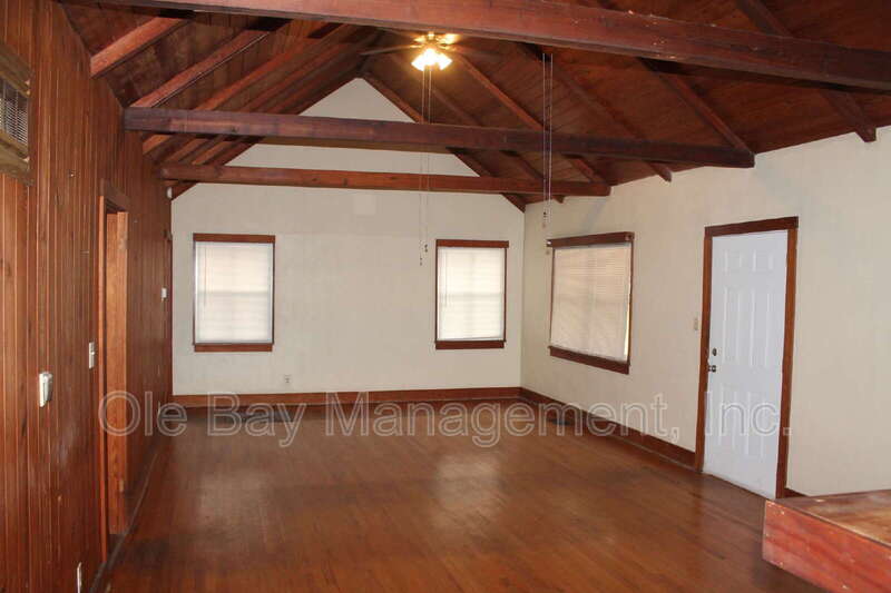 855 Azalea Rd – photo 2