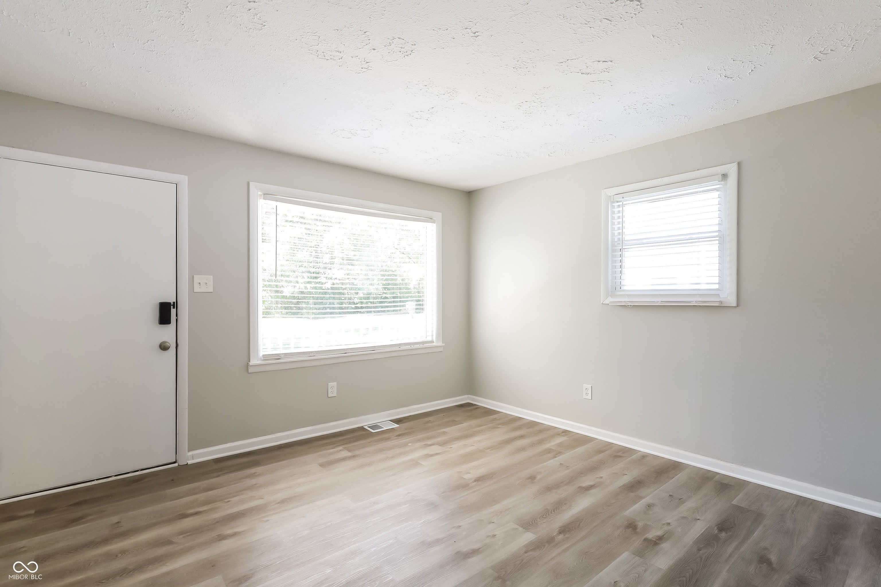 67 Burke Avenue – photo 4