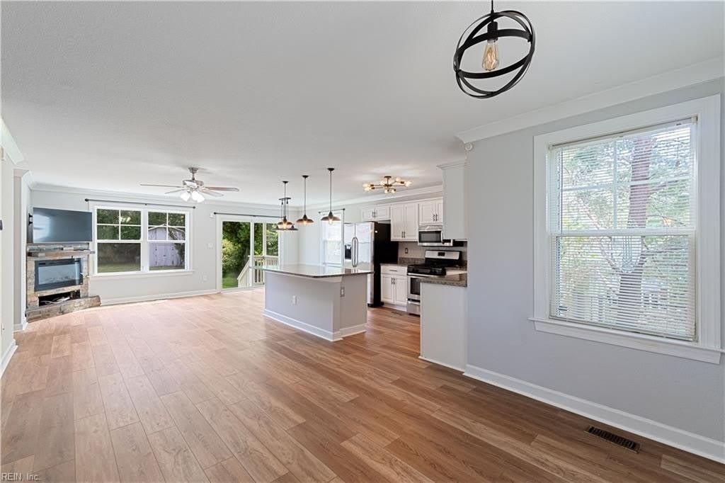 9320 Peachtree Street – photo 5