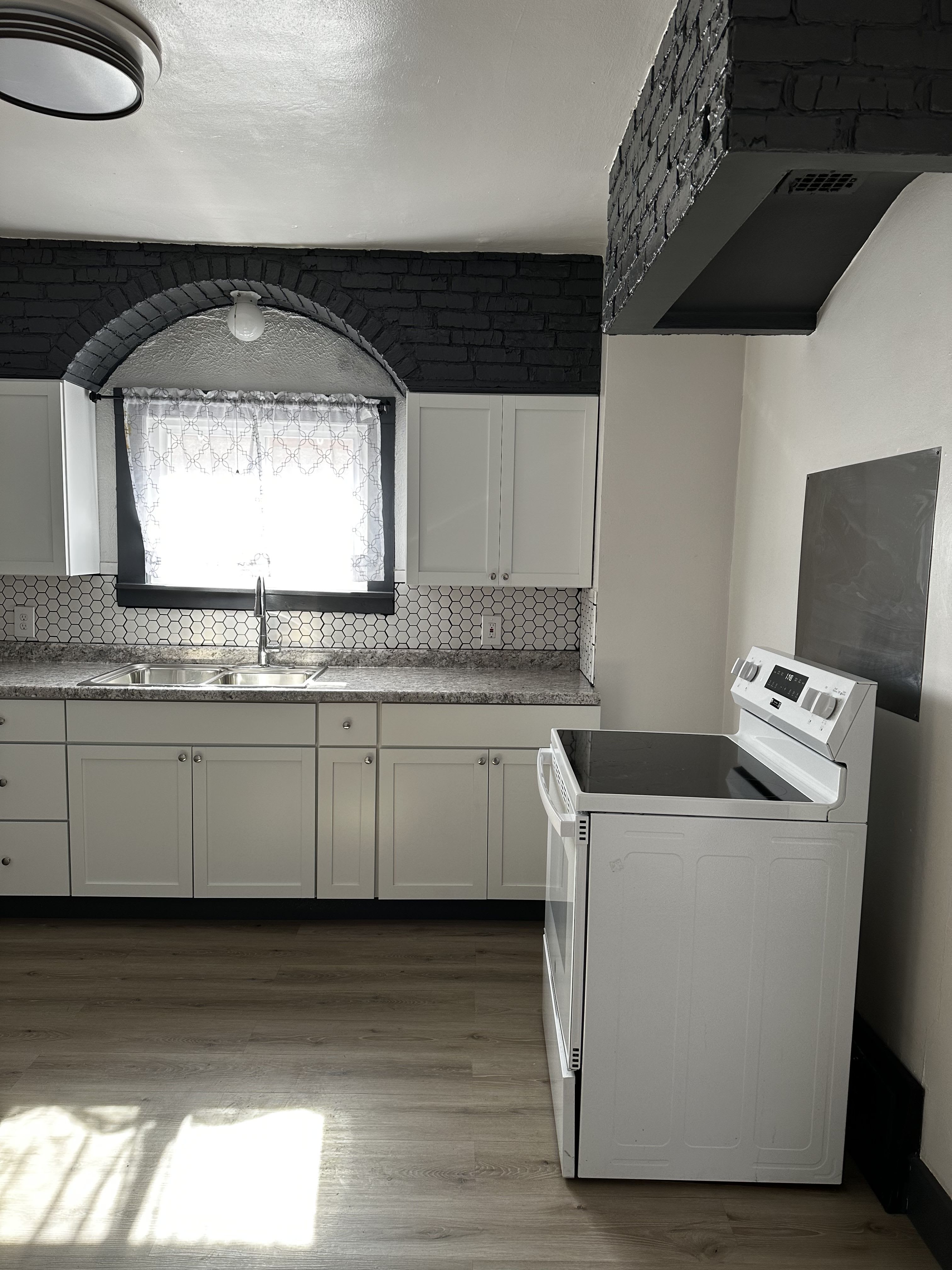 4668 N 42nd St – photo 5