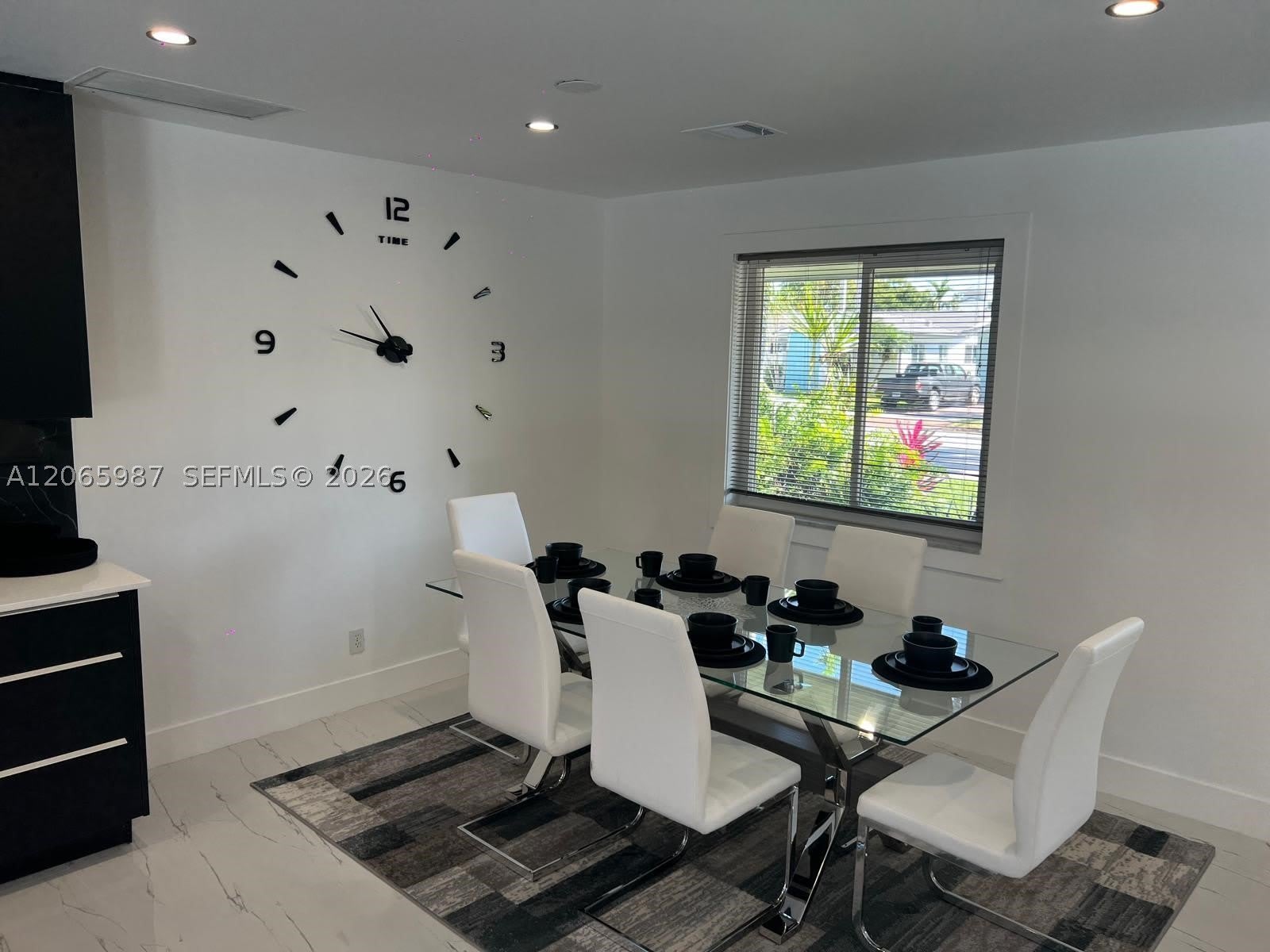 1112 N 13th Ave – photo 5