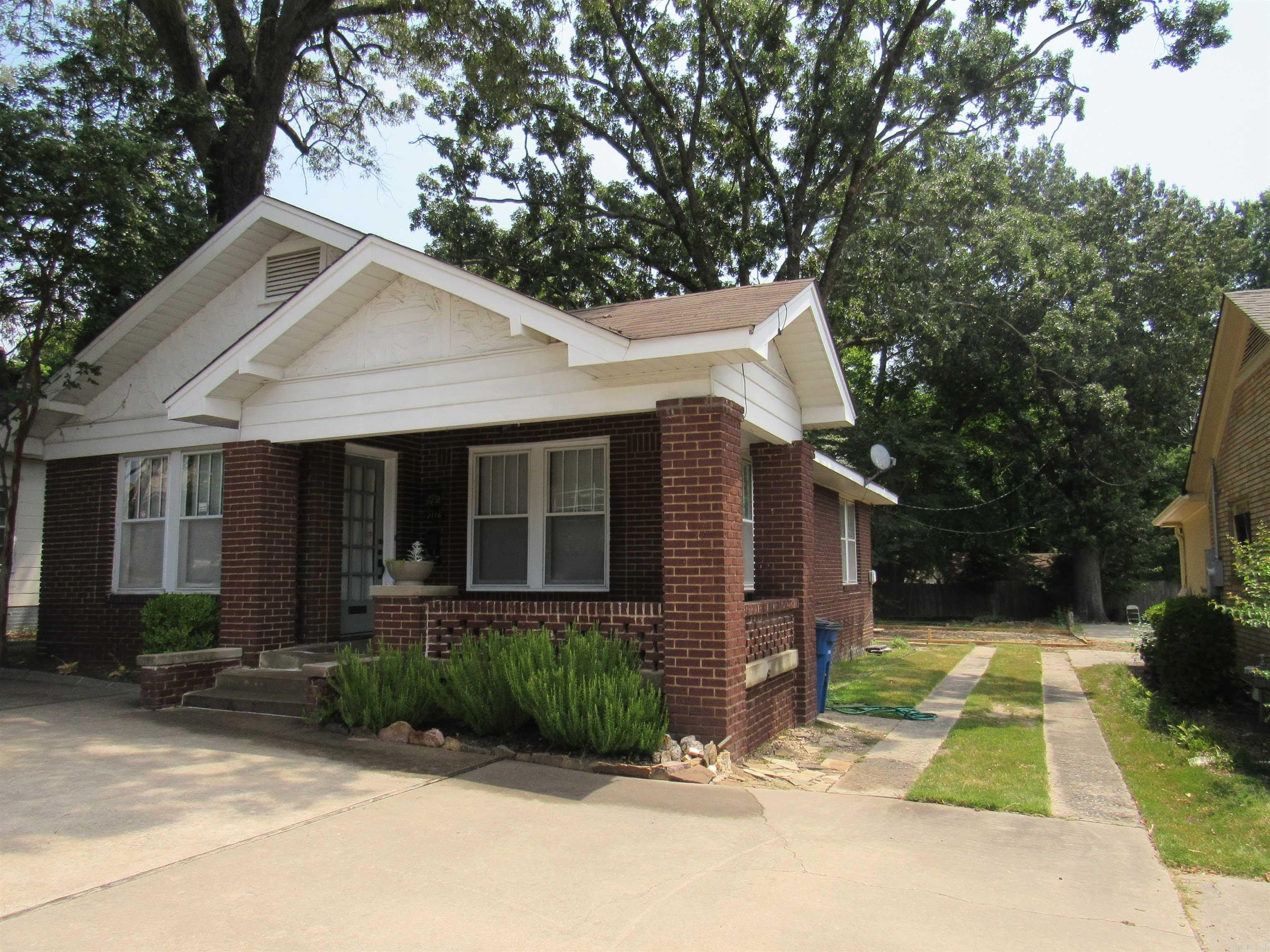 2116 Main St – photo 3