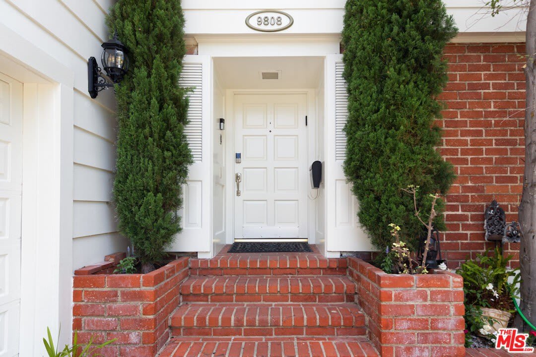 9808 Hillgreen Pl – photo 3
