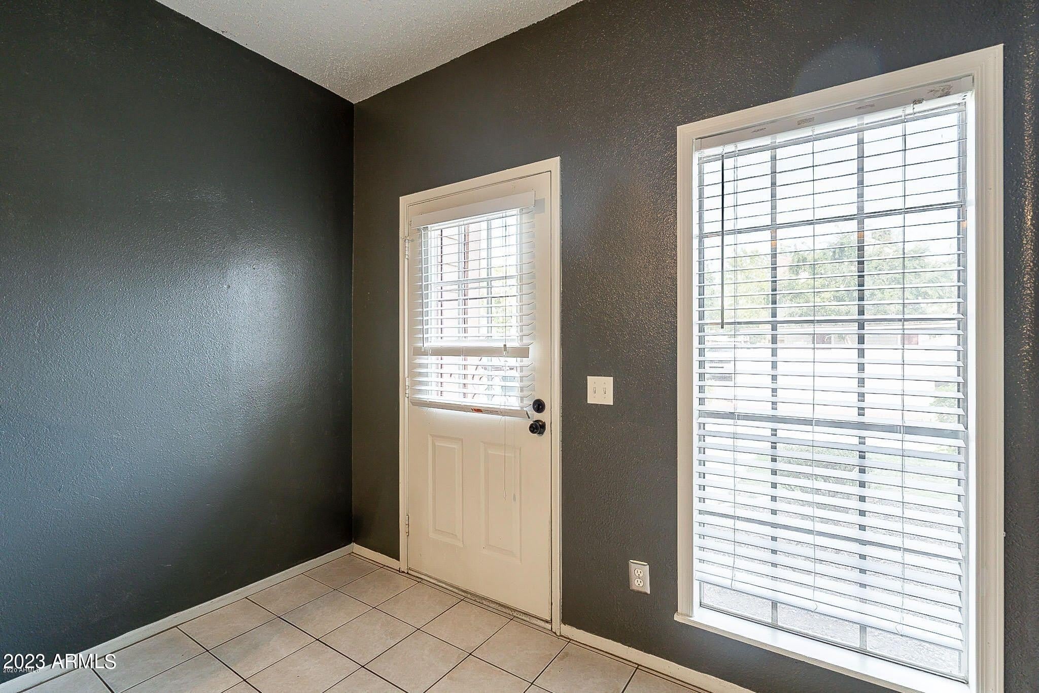 18616 N 34th Avenue – photo 4