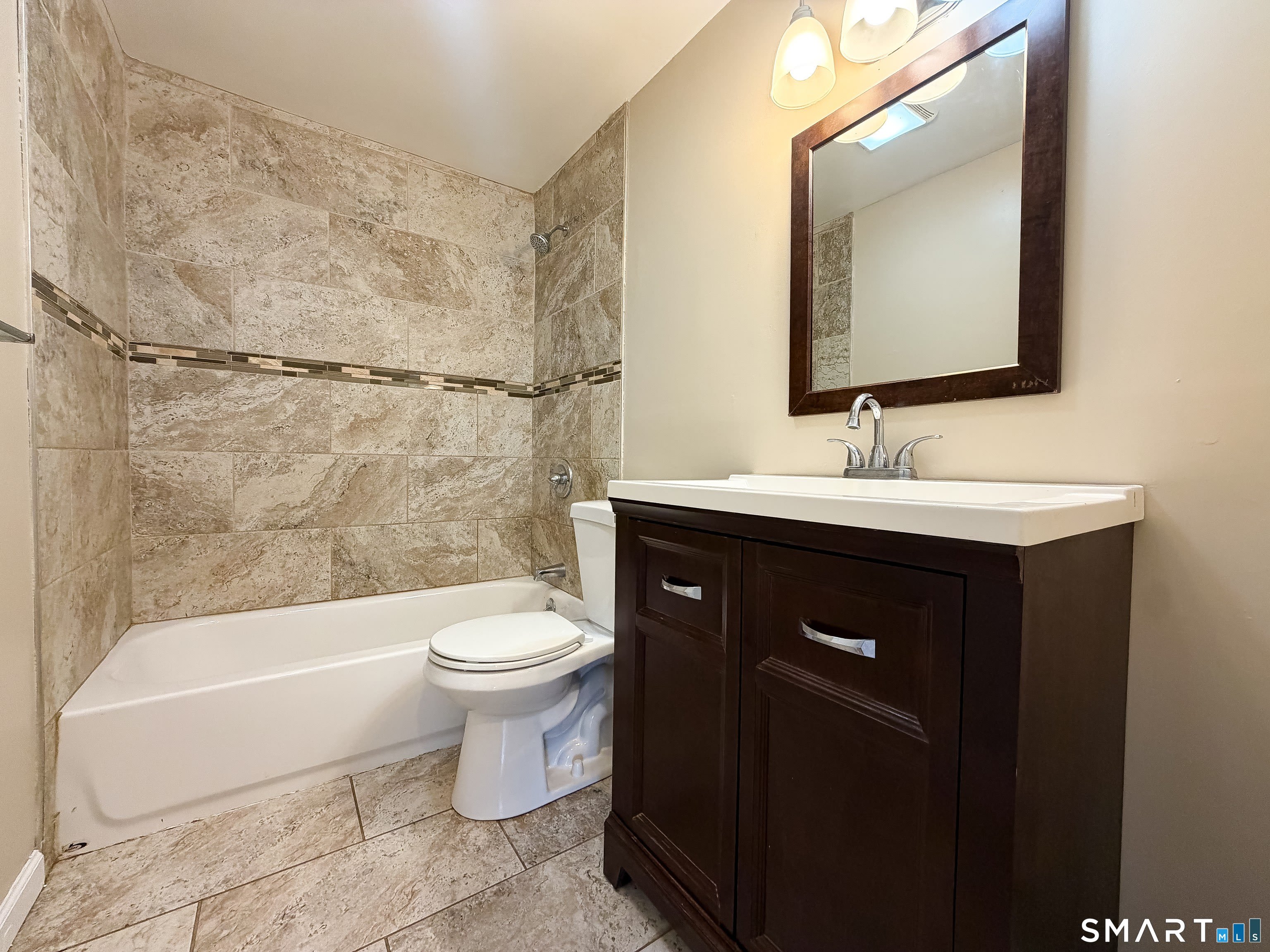 317 Lincoln Avenue – photo 1