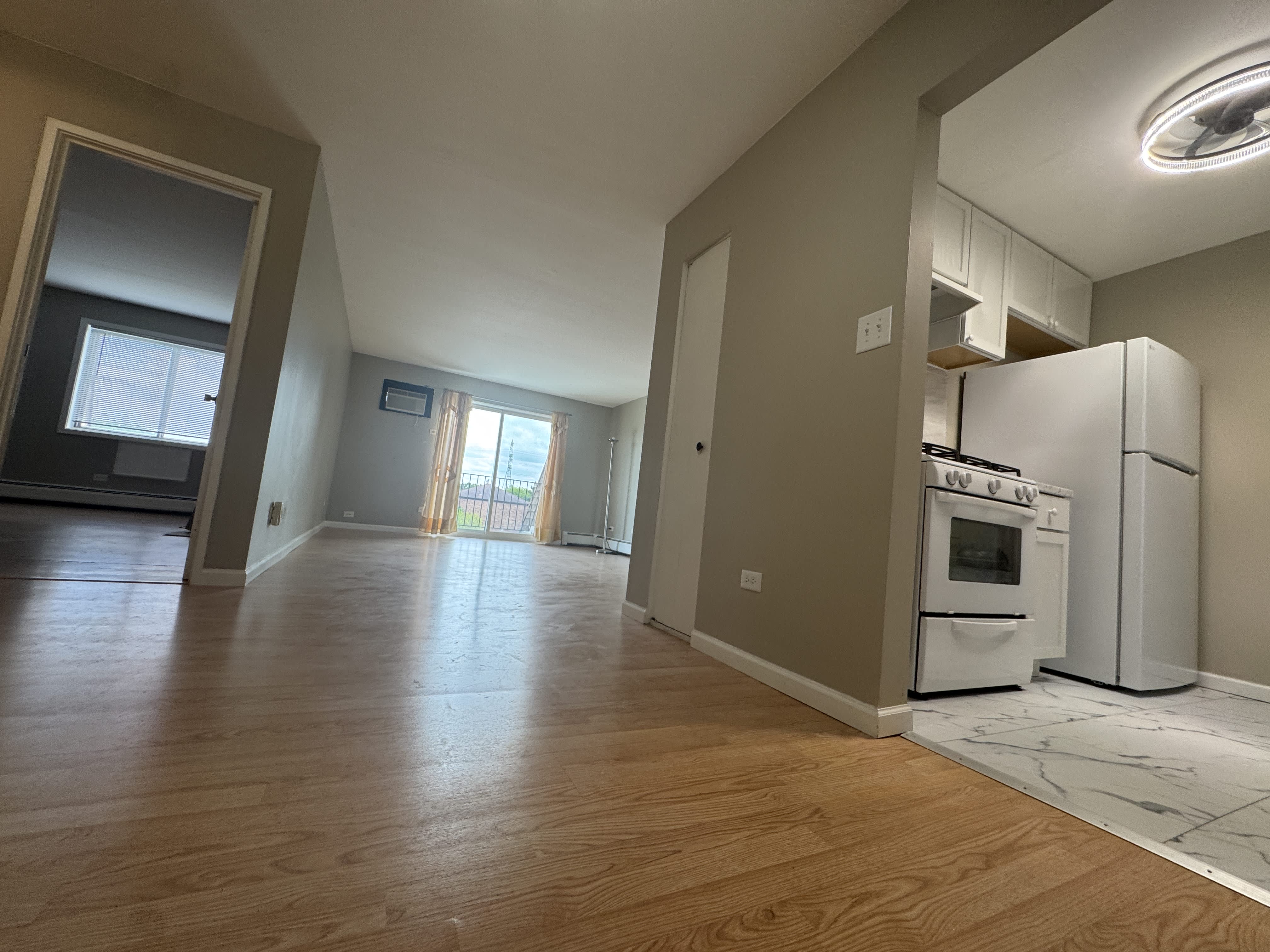 252 Shorewood Dr. – photo 5