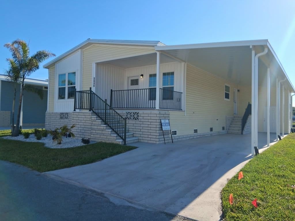 5646 Blue Harbor Drive – photo 2
