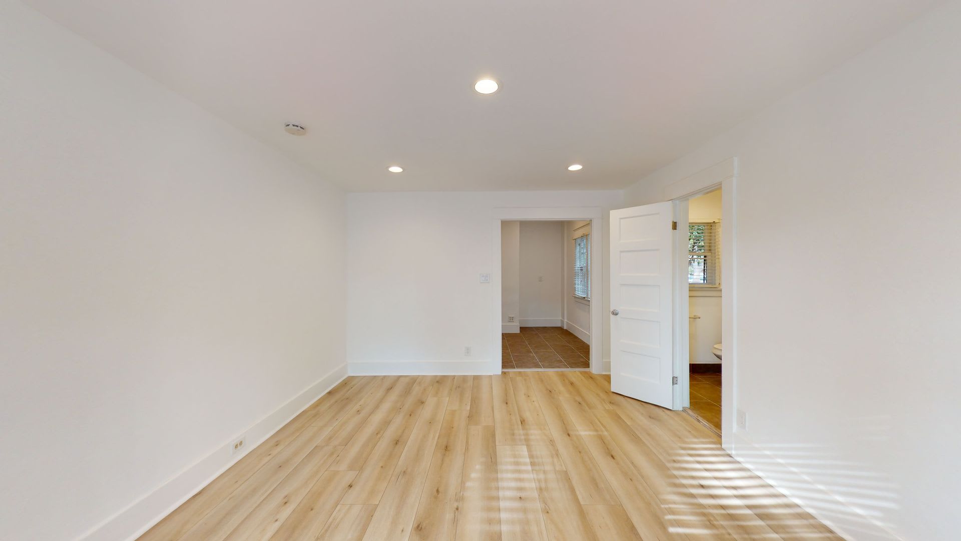Ask About August Move In Special Beautifully Remodeled And Upgraded Studio Apartment In Residential Pasadena – photo 3