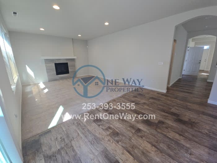 10518 191st Street Court East – photo 3