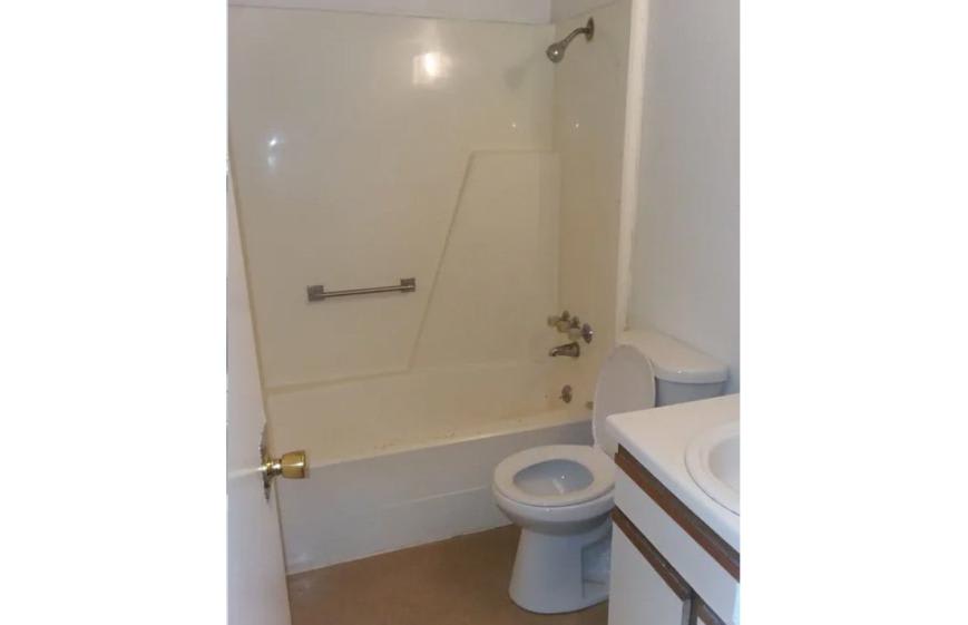 208 Wells St – photo 5