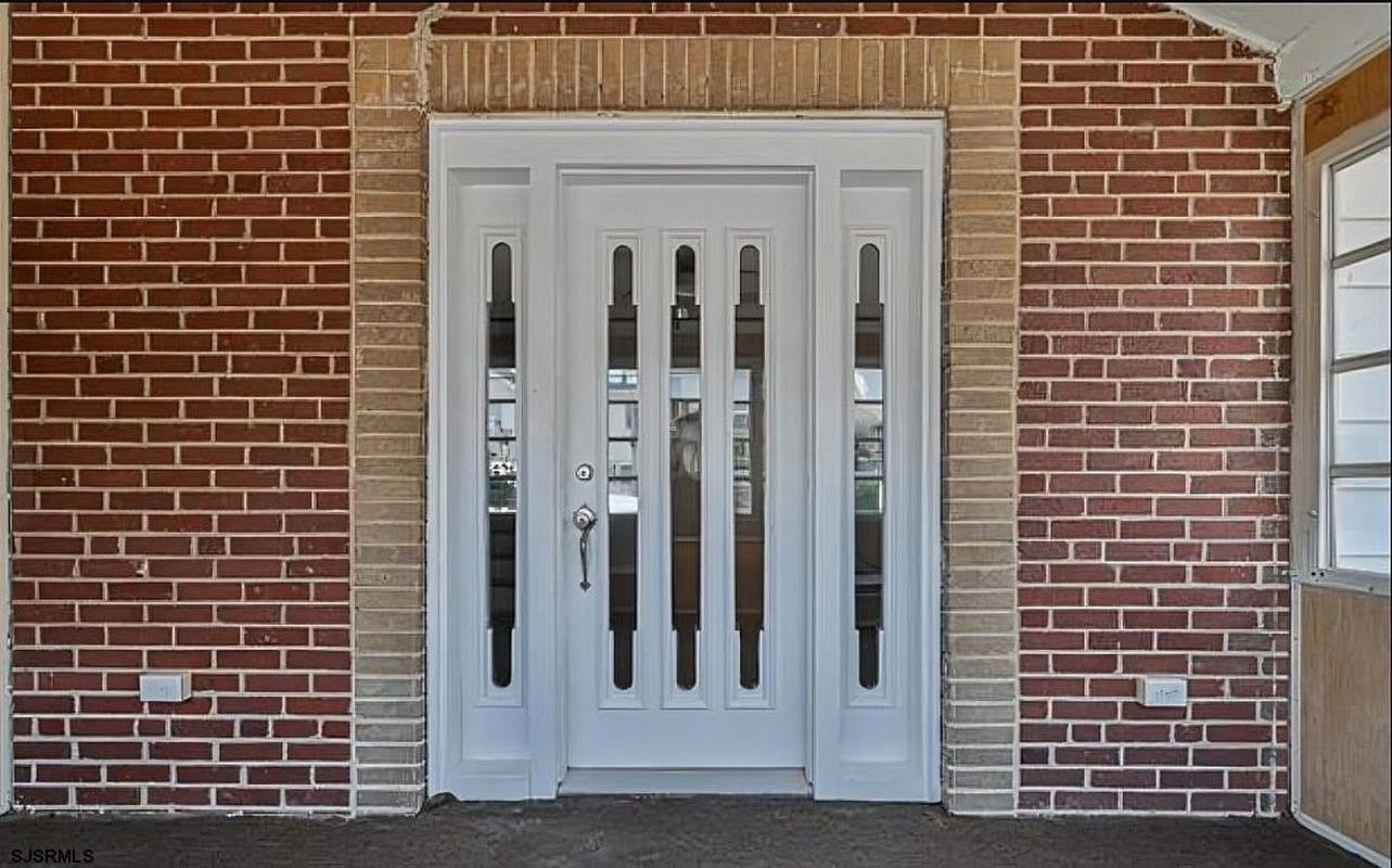 126 N Harvard Ave – photo 4
