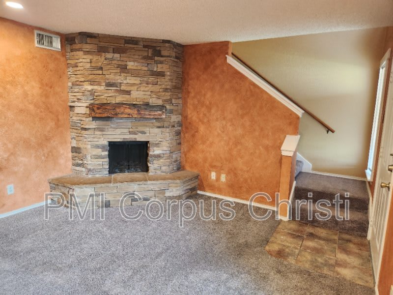 6702 Everhart Rd – photo 3