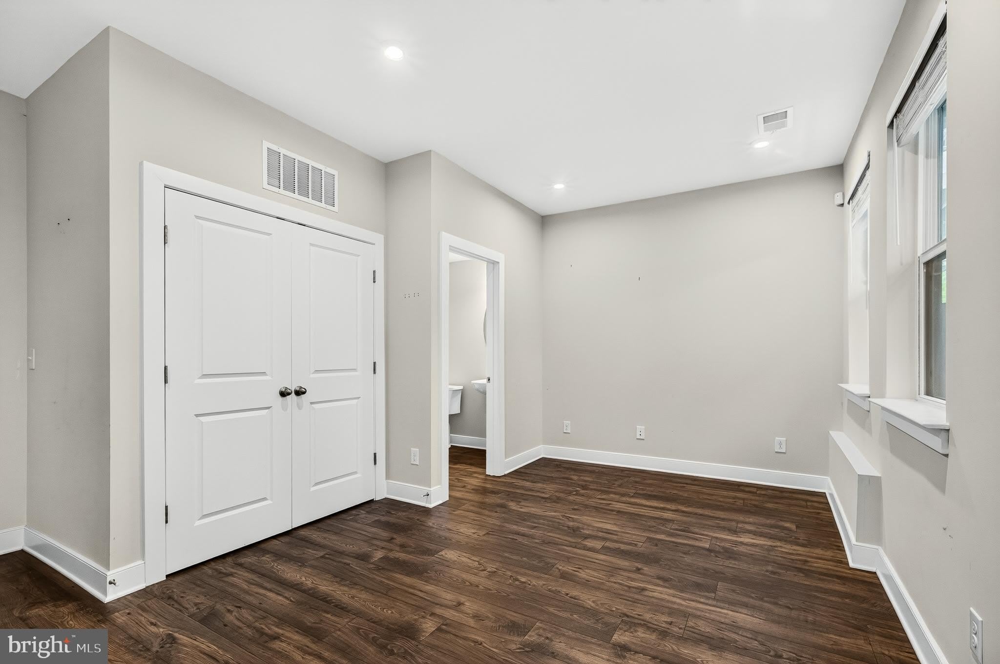 1013 S TAYLOR Court – photo 3