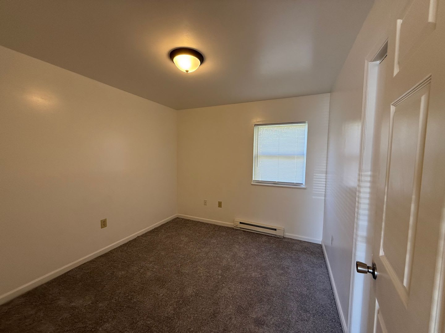 2 Bedroom, 1 Bath Duplex – photo 5