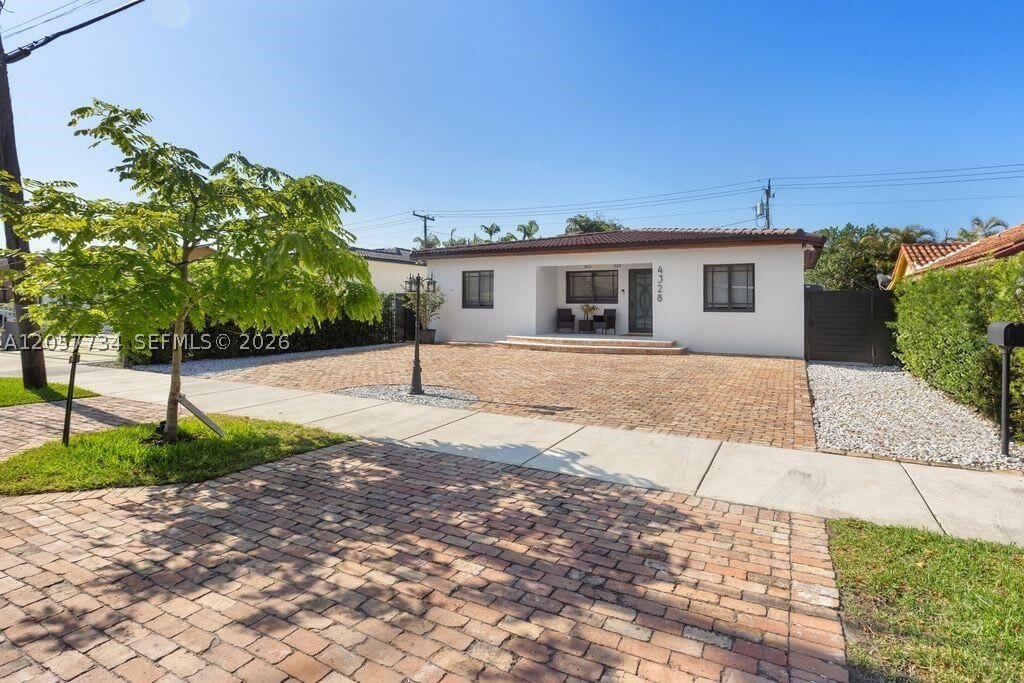 4328 SW 9th Ter – photo 3