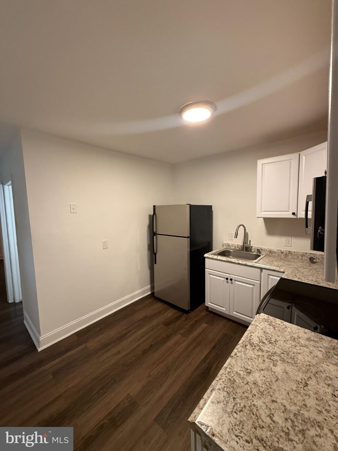 715 W 8TH – photo 5