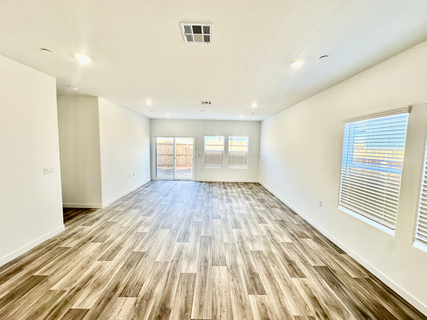 BRAND NEW 3/2 Lennar in Northwest Fresno – photo 4