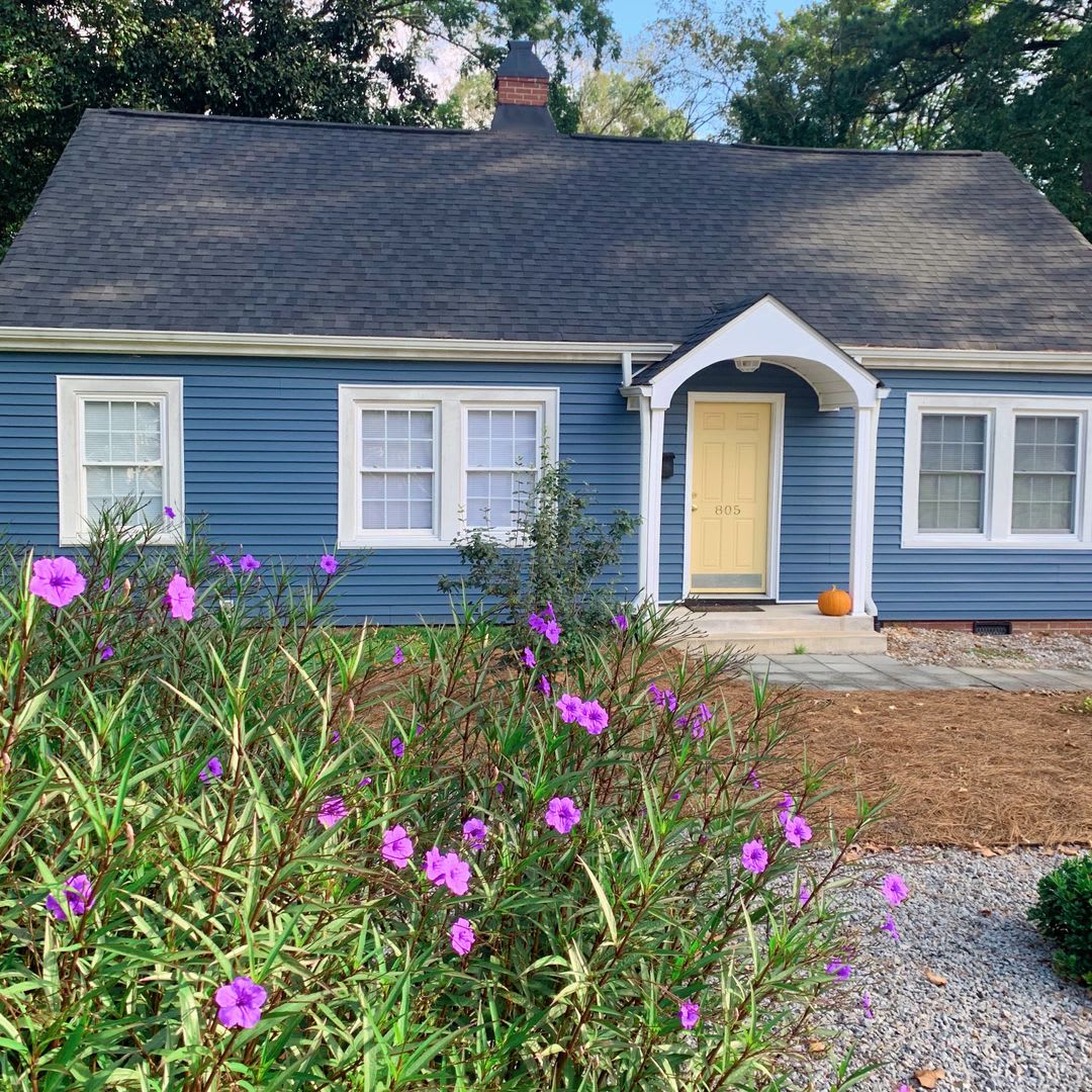 3 Beds 2 Baths – photo 1