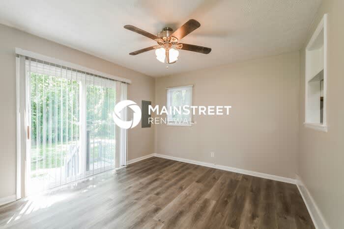 2203 East 67th Street – photo 5