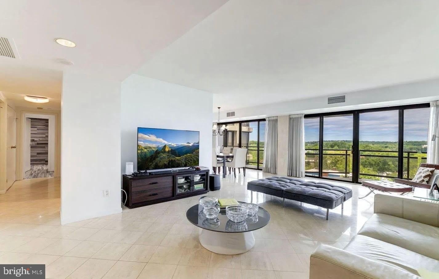 1530 KEY Boulevard – photo 2