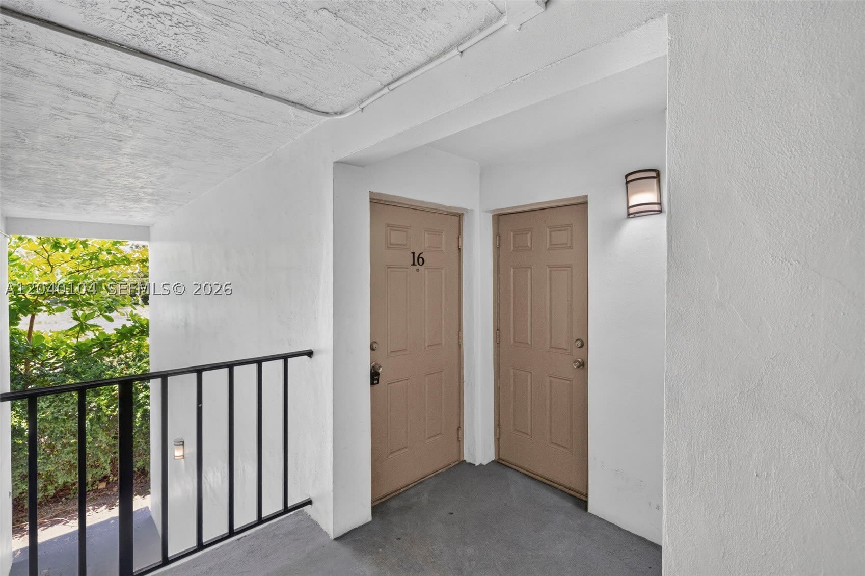 151 SE 6th Ave – photo 3