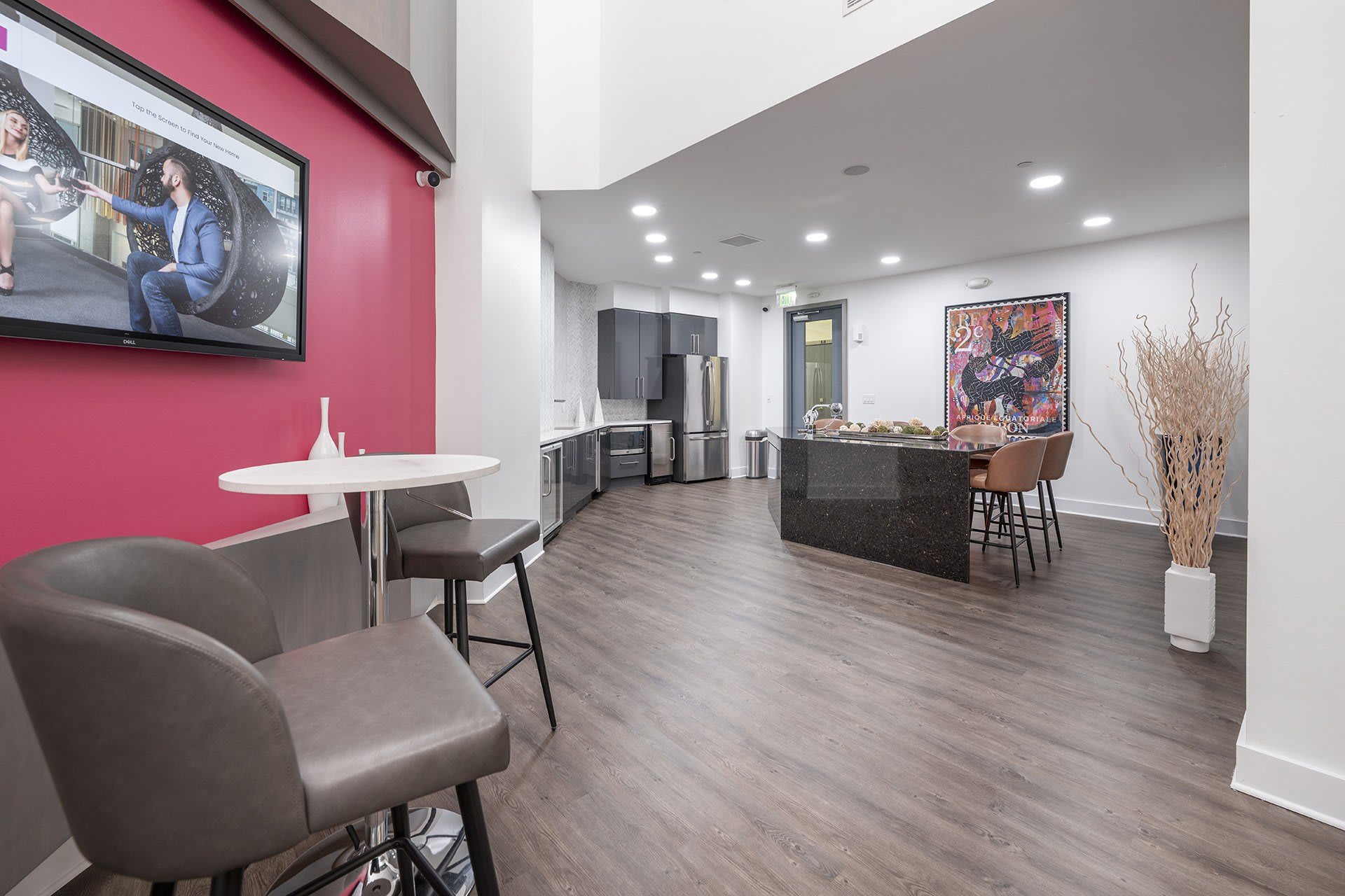 Society Westshore Apartments – photo 5