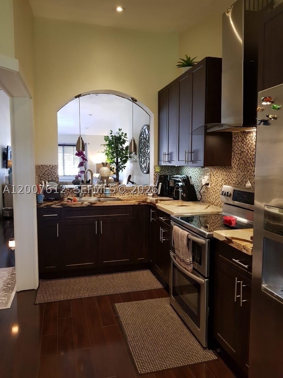 930 Ne 33Rd Ter – photo 3