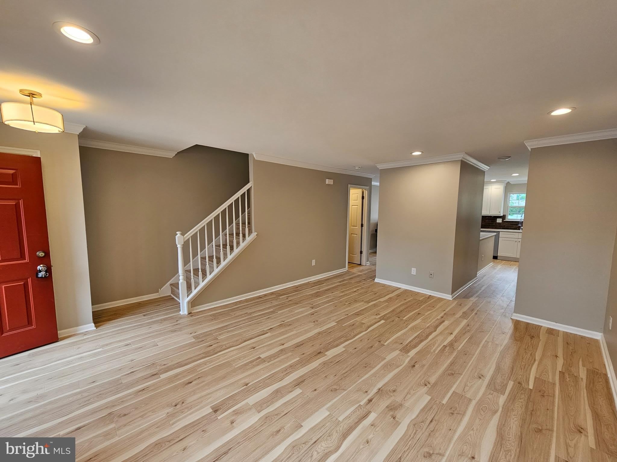 750 E MARSHALL Street – photo 5